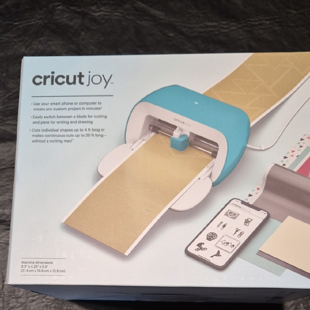 Cricut Joy Crafting Machine in Teal and White